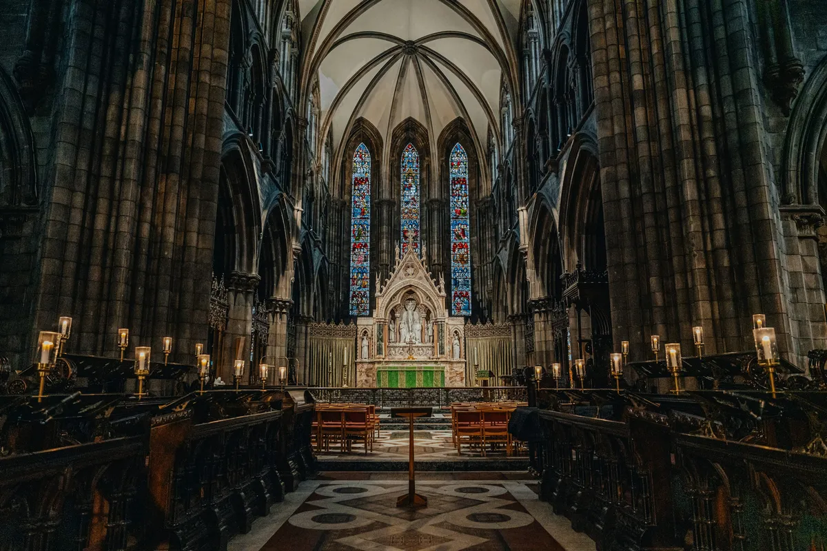 澳门威尼斯人APP下载页面背景 - 宏伟的国王加冕大厅